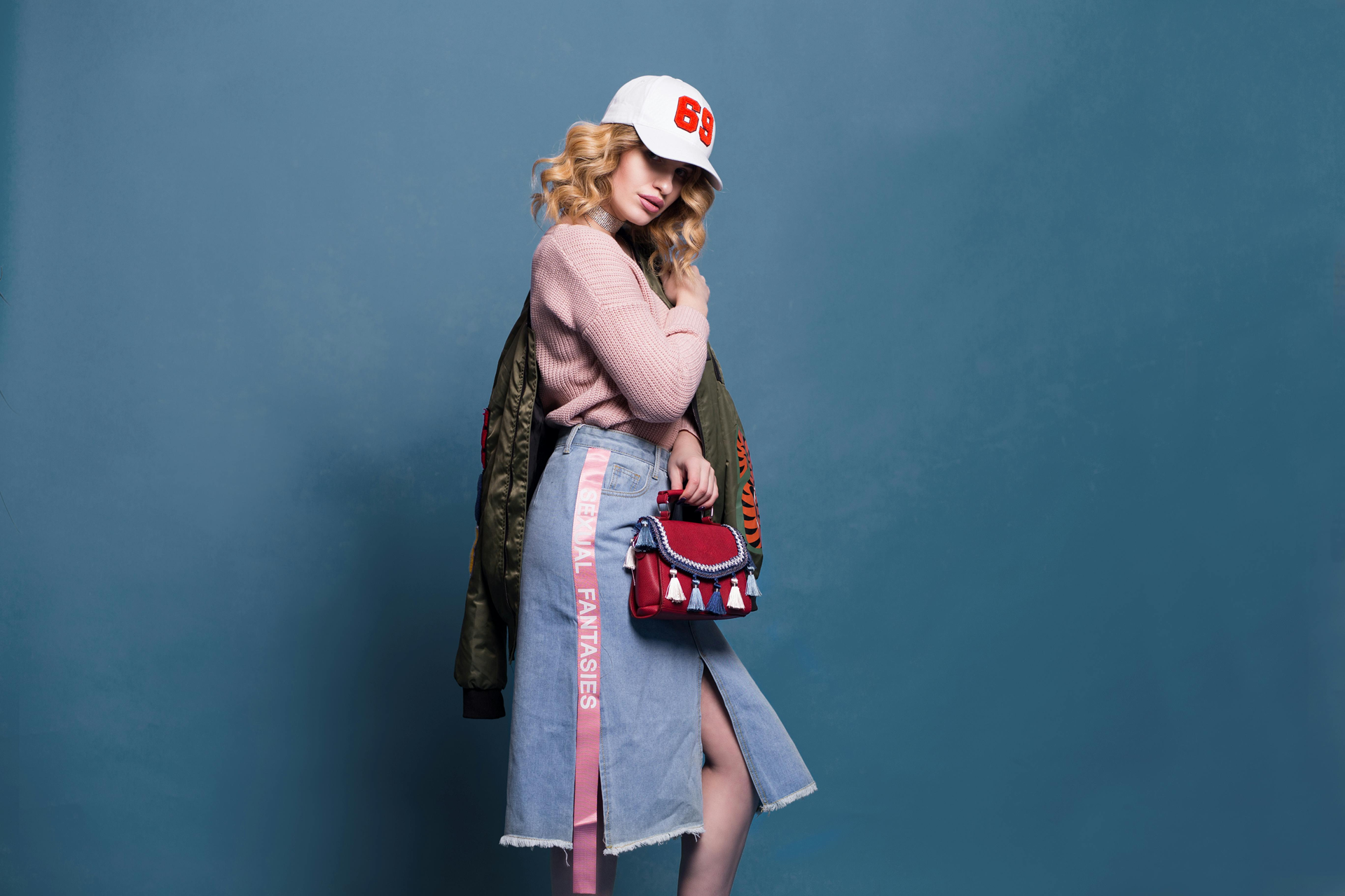 Kadın Giyim Rehberi: 2025 Modası, Kombin Önerileri ve Alışveriş Tüyoları