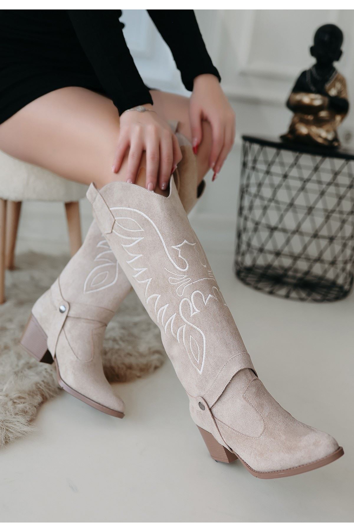 Jilla Bej Süet Tak Çıkar Topuklu Bot Ve Çizme