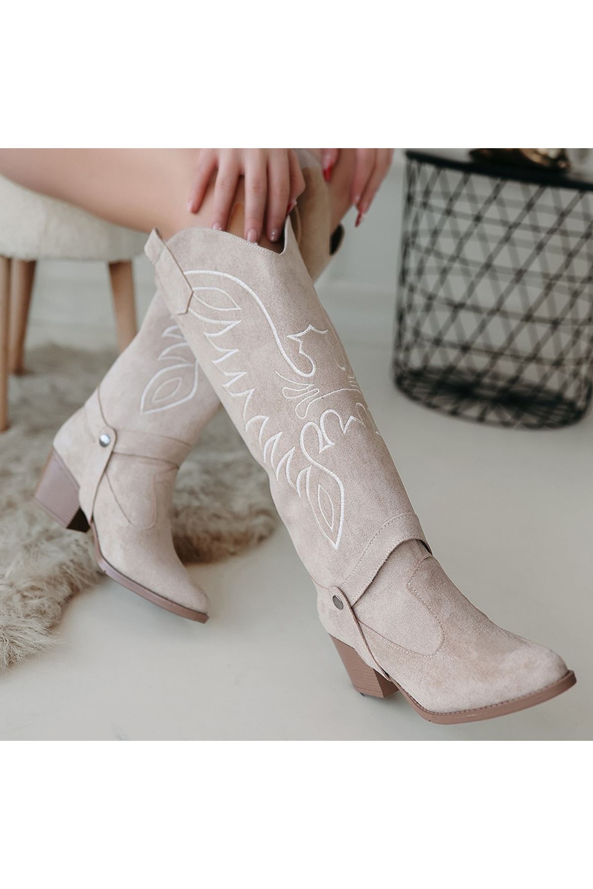 Jilla Bej Süet Tak Çıkar Topuklu Bot Ve Çizme