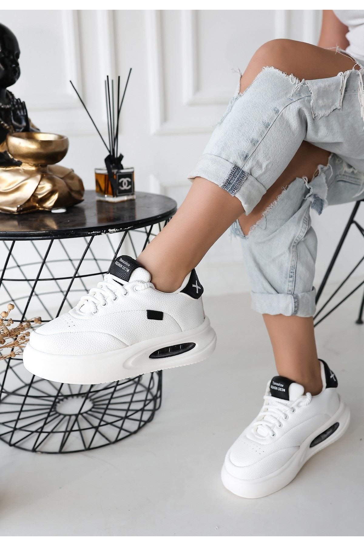 Chris Beyaz Sneaker Arka Duruş