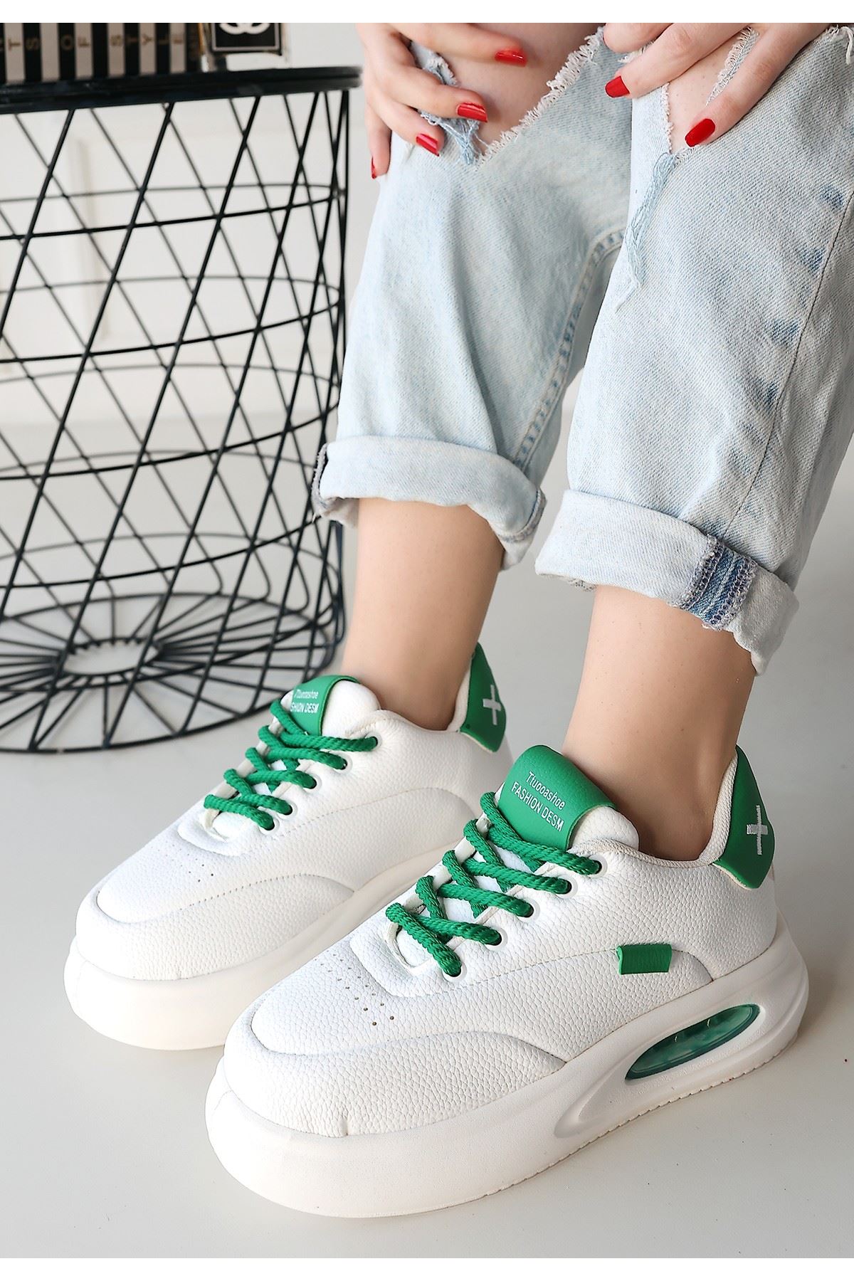 Chris Beyaz Sneaker Arka Duruş