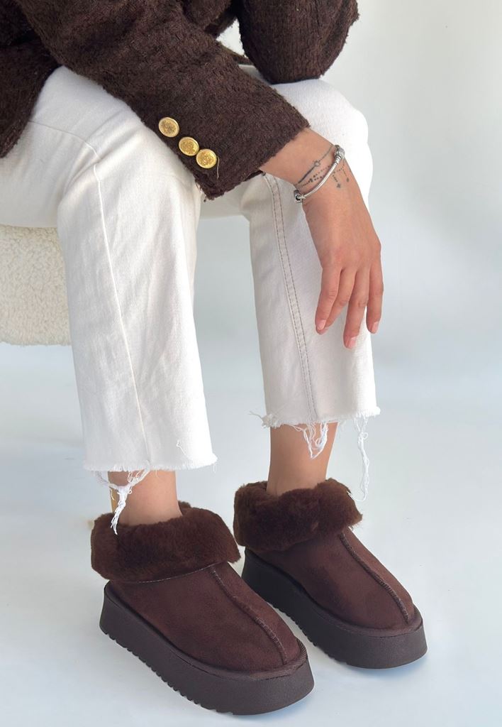 Edali Kahverengi Kürklü Bot Arka Görünüm ve Bağcıksız Yapı