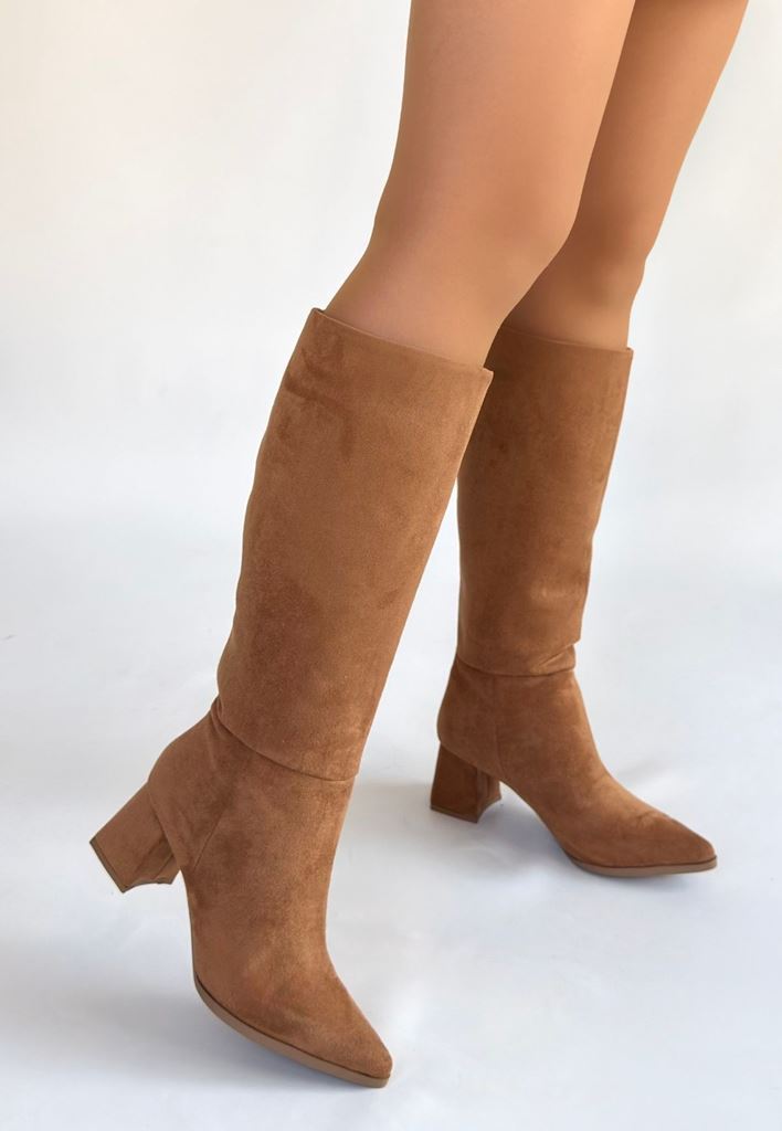 Roksa Taba Süet Çizme Arka Görünüm ve Süet Doku