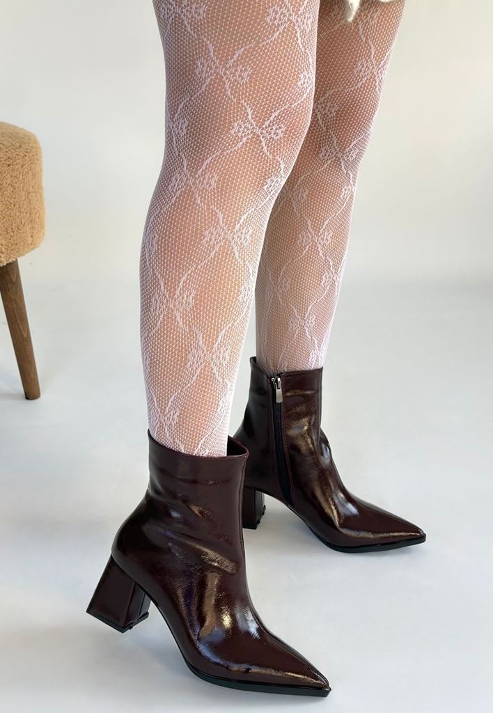 Mosy Bordo Rugan Bot Arka Duruş ve Rugan Dokusu