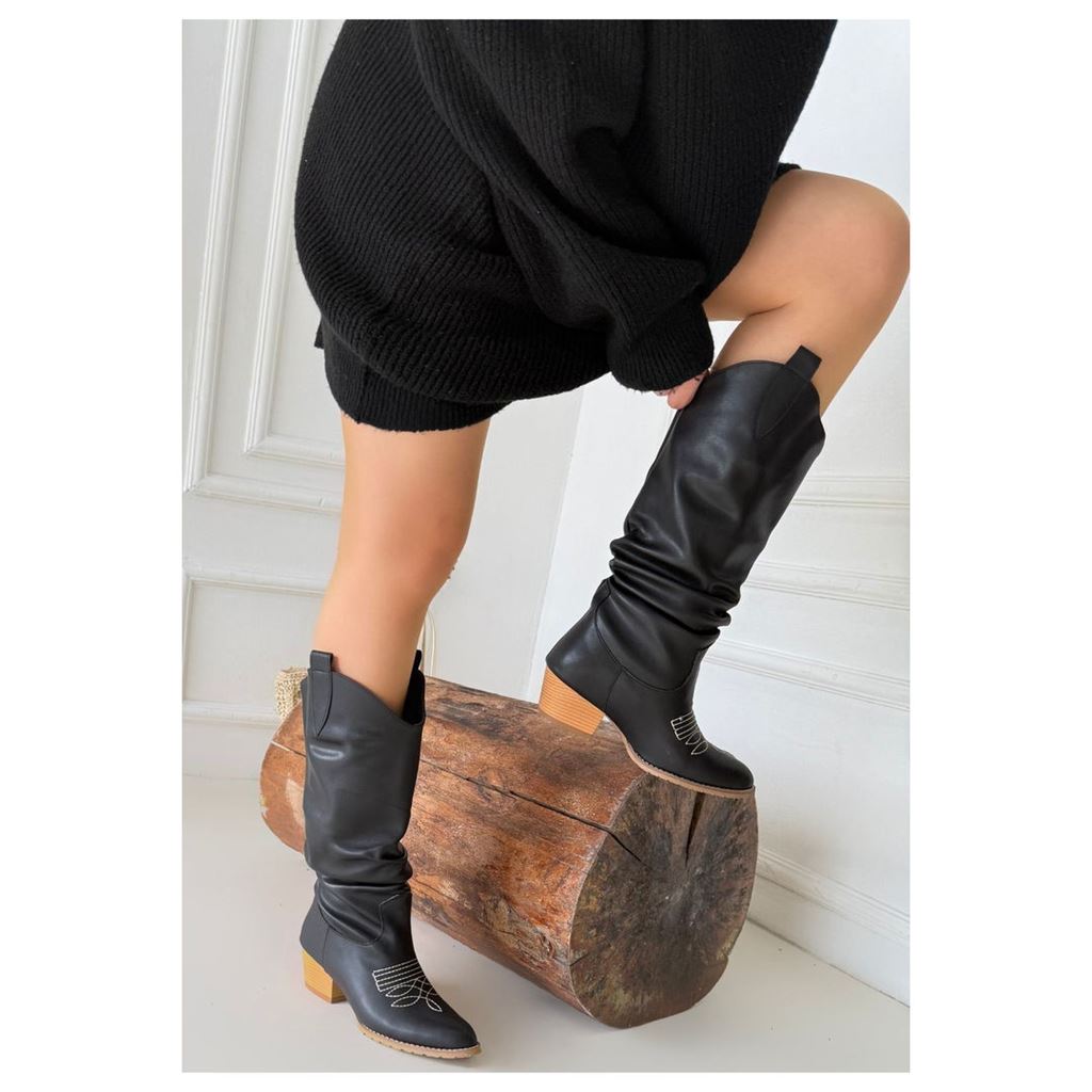 Jeoni Siyah Cilt Topuklu Çizme