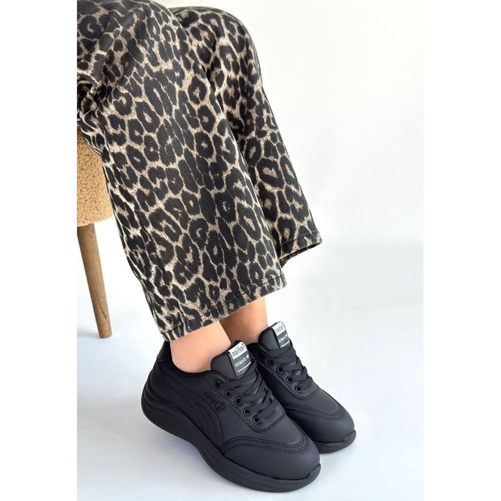 Yejja Siyah Cilt Bağcıklı Spor Ayakkabı