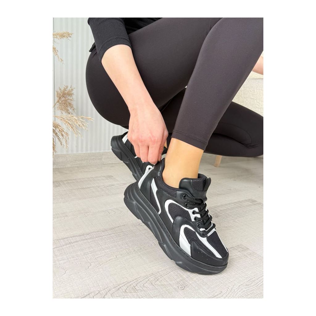 Cata Siyah Cilt Beyaz Detaylı Spor Ayakkabı