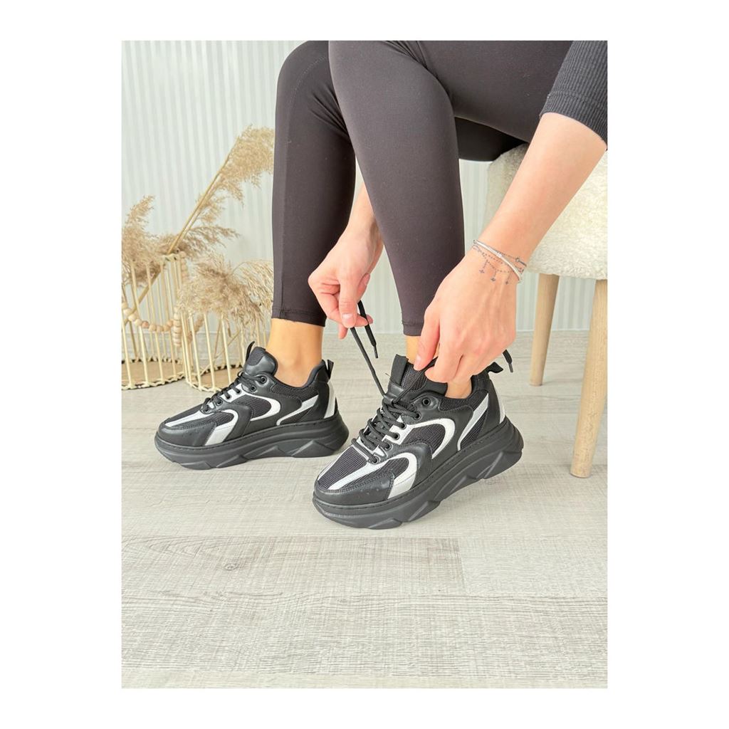 Cata Siyah Cilt Beyaz Detaylı Spor Ayakkabı