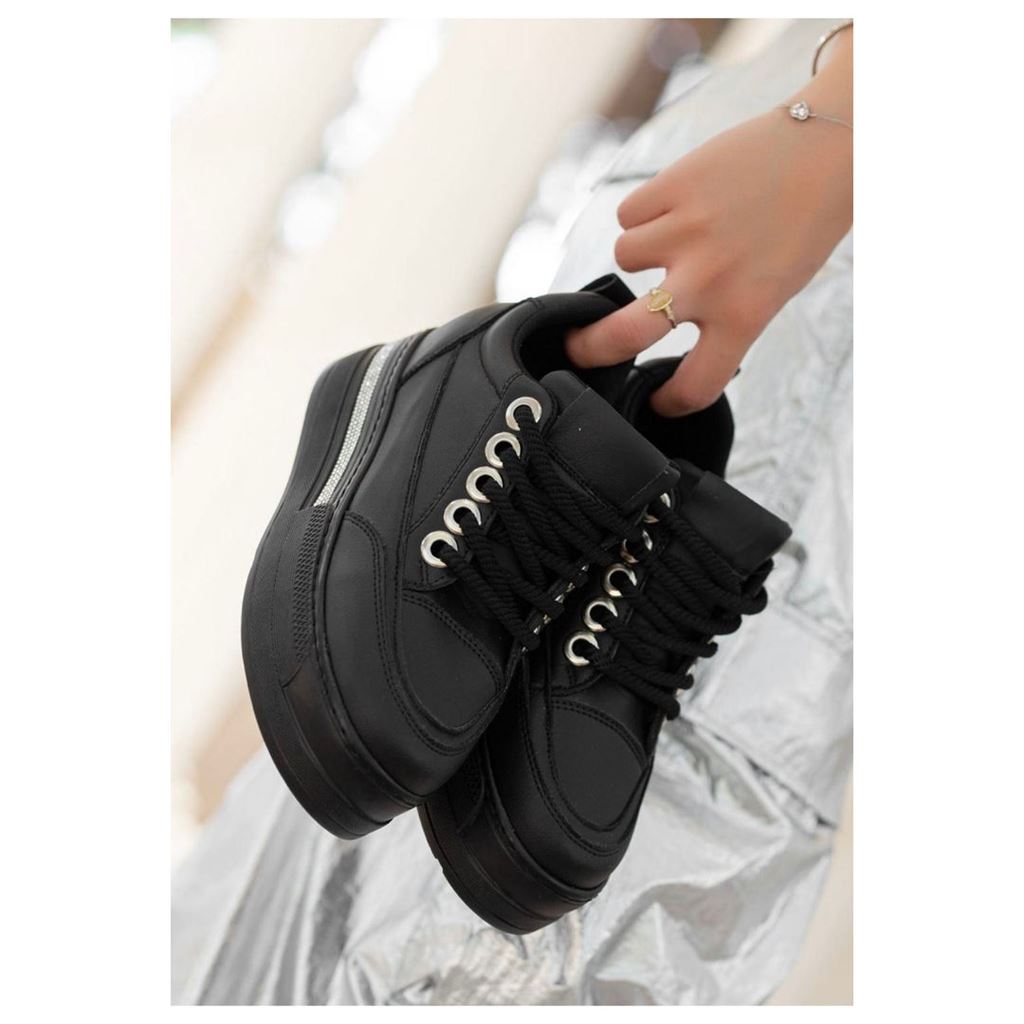 Lulu Siyah Cilt Bağcıklı Spor Ayakkabı