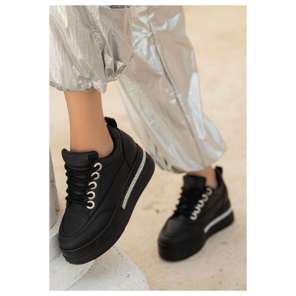 Lulu Siyah Cilt Bağcıklı Spor Ayakkabı