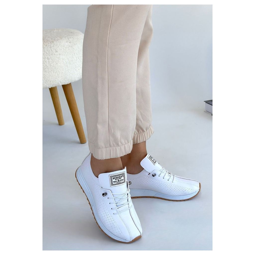 Fiert Beyaz Cilt Bağcıklı Spor Ayakkabı