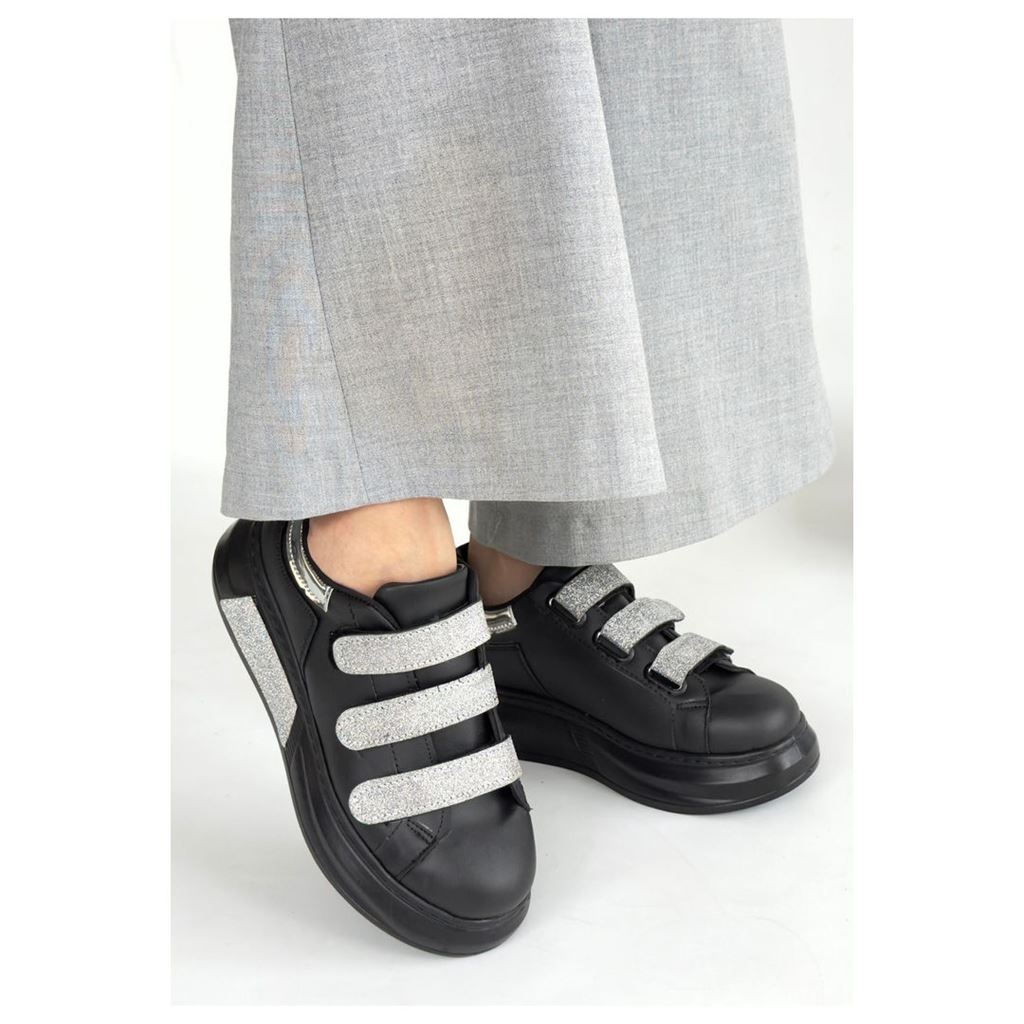 Elika Siyah Cilt Simli Cırt Cırtlı Spor Ayakkabı