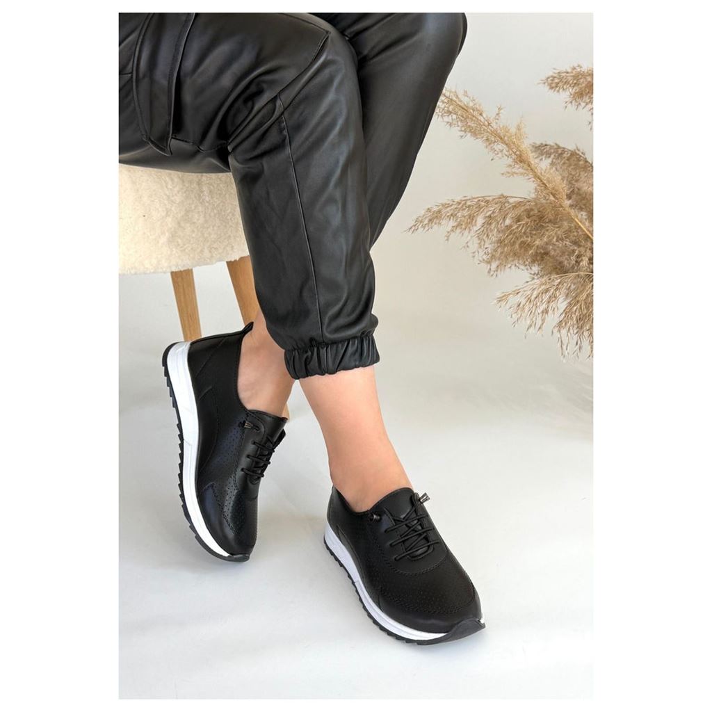 Tone Siyah Cilt Bağcıklı Spor Ayakkabı