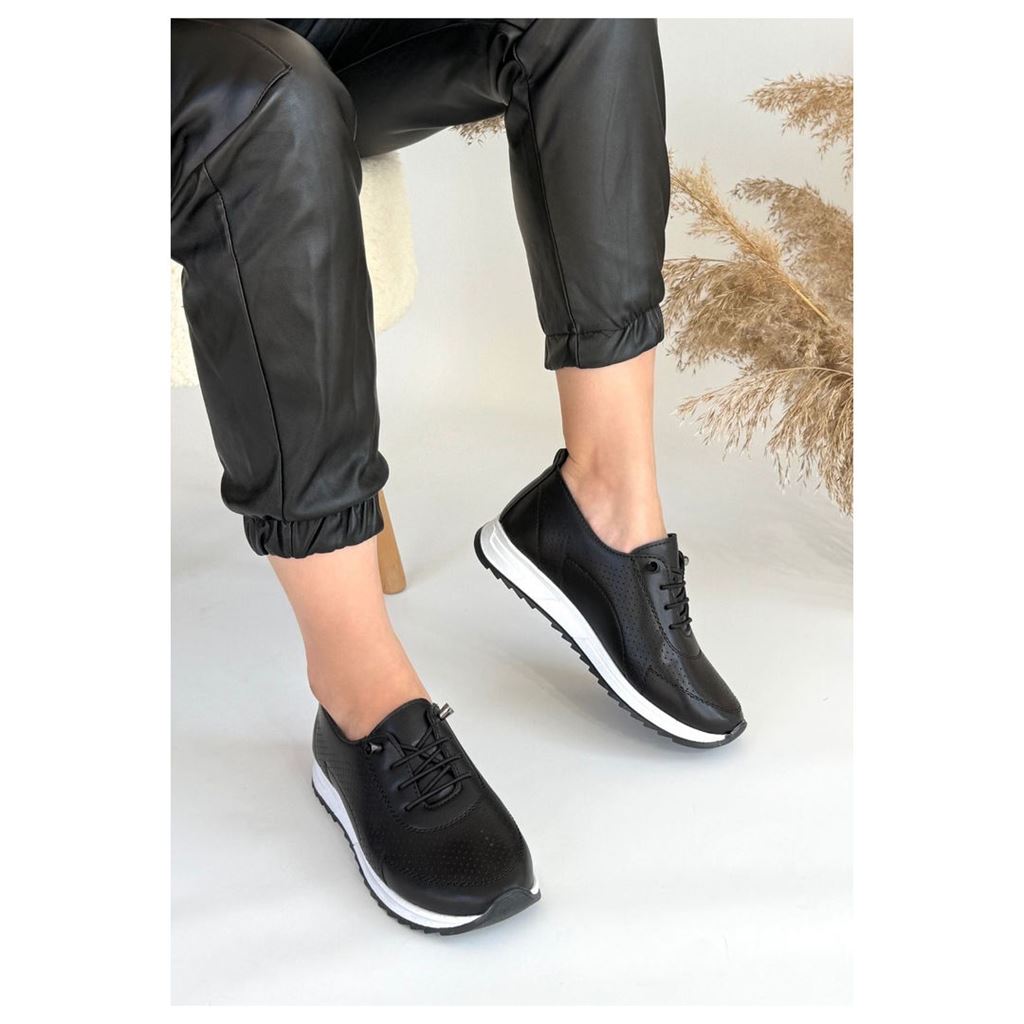 Tone Siyah Cilt Bağcıklı Spor Ayakkabı