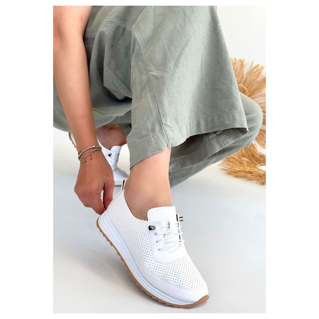 Tone Beyaz Cilt Bağcıklı Spor Ayakkabı