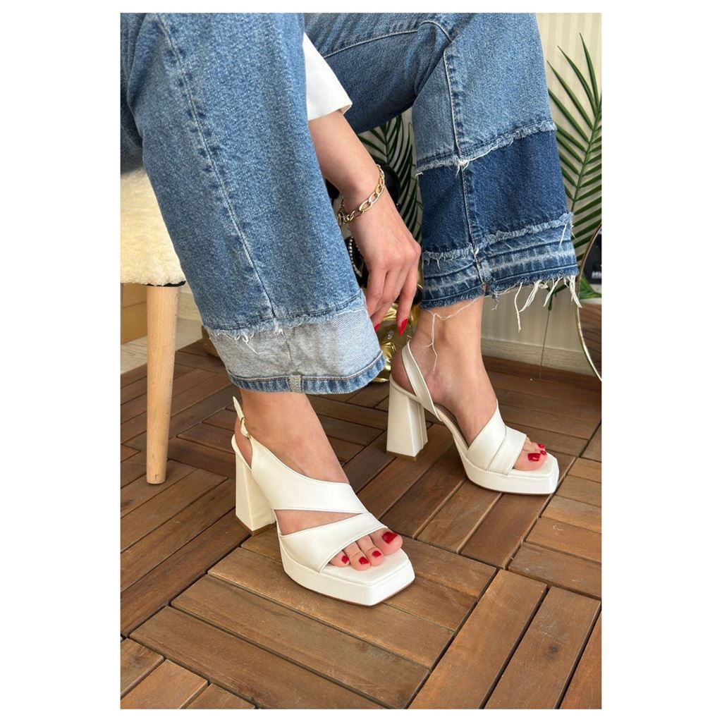 Cica Beyaz Cilt Topuklu Ayakkabı