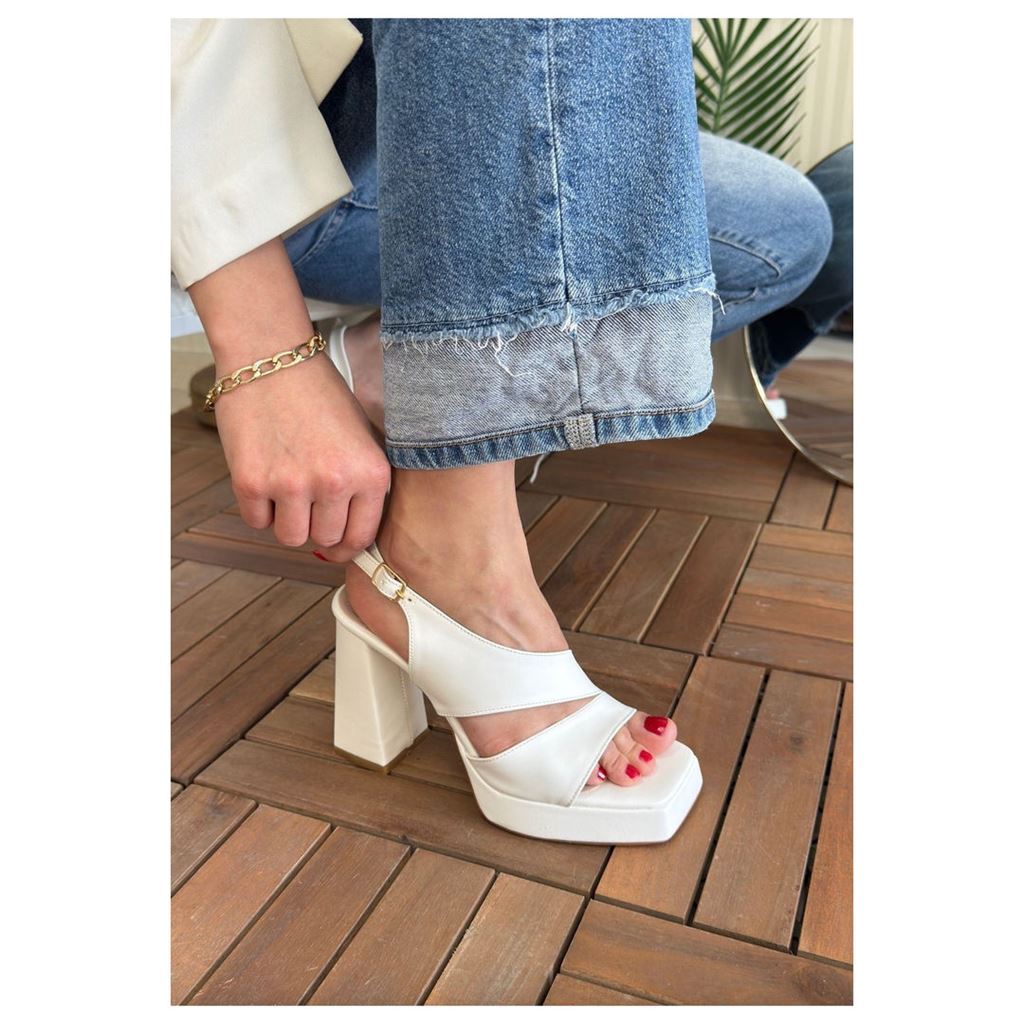 Cica Beyaz Cilt Topuklu Ayakkabı