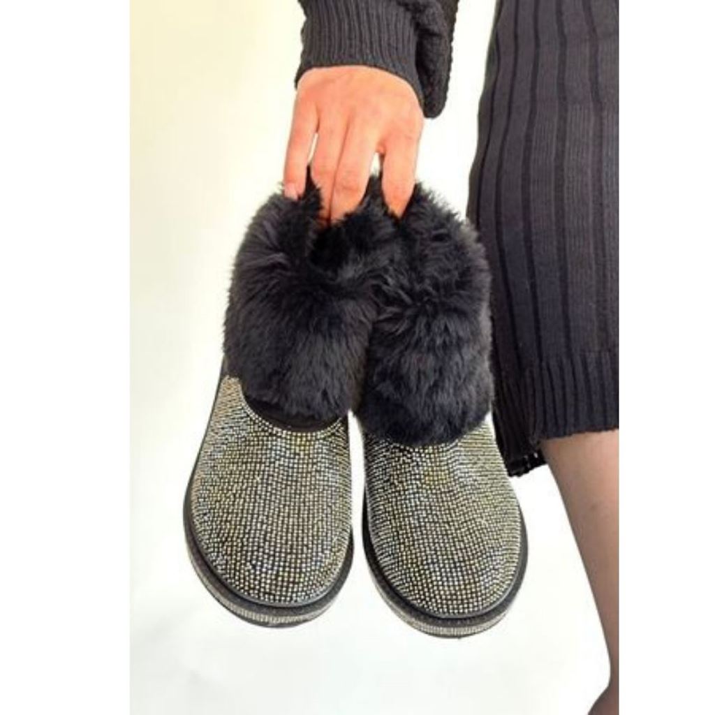 Linka Siyah Süet Gümüş Boncuk İşlemeli Bot