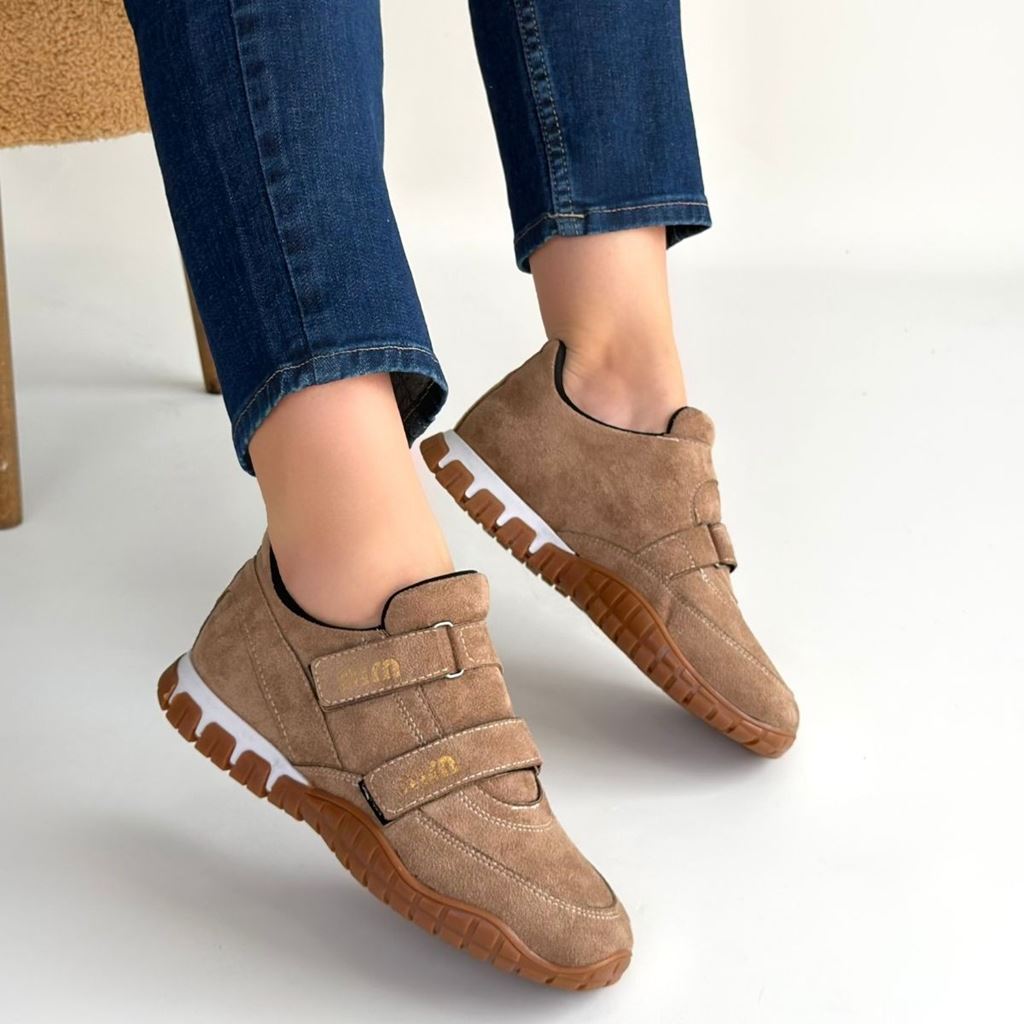 Tunga Bej Süet Cırt Cırtlı Spor Ayakkabı