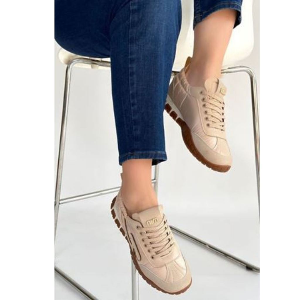 Huer Bej Nubuk Bağcıklı Spor Ayakkabı