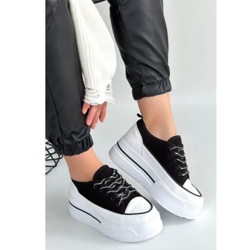 Dalen Siyah Keten Bağcıklı Spor Ayakkabı