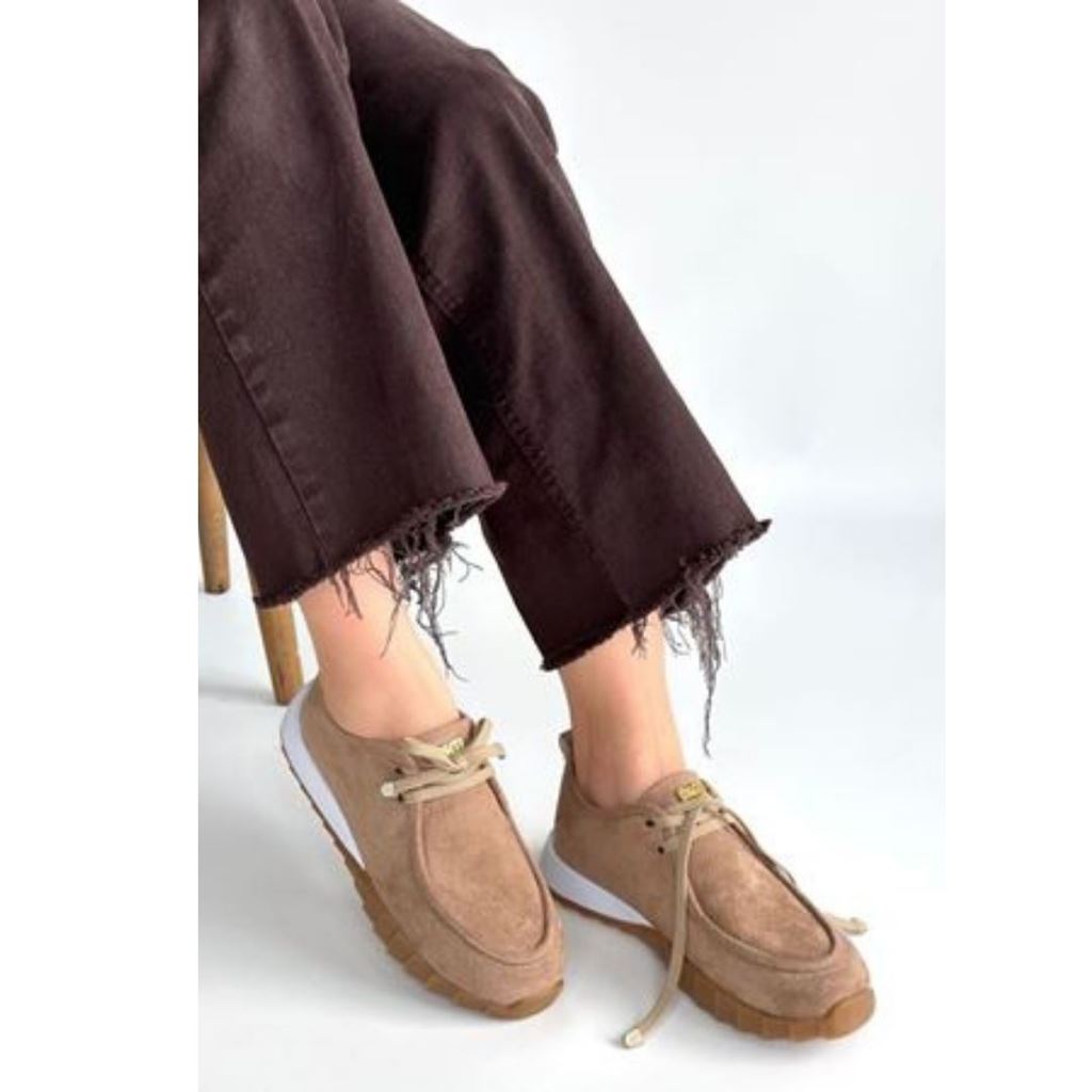 Sier Bej Süet Bağcıklı Spor Ayakkabı