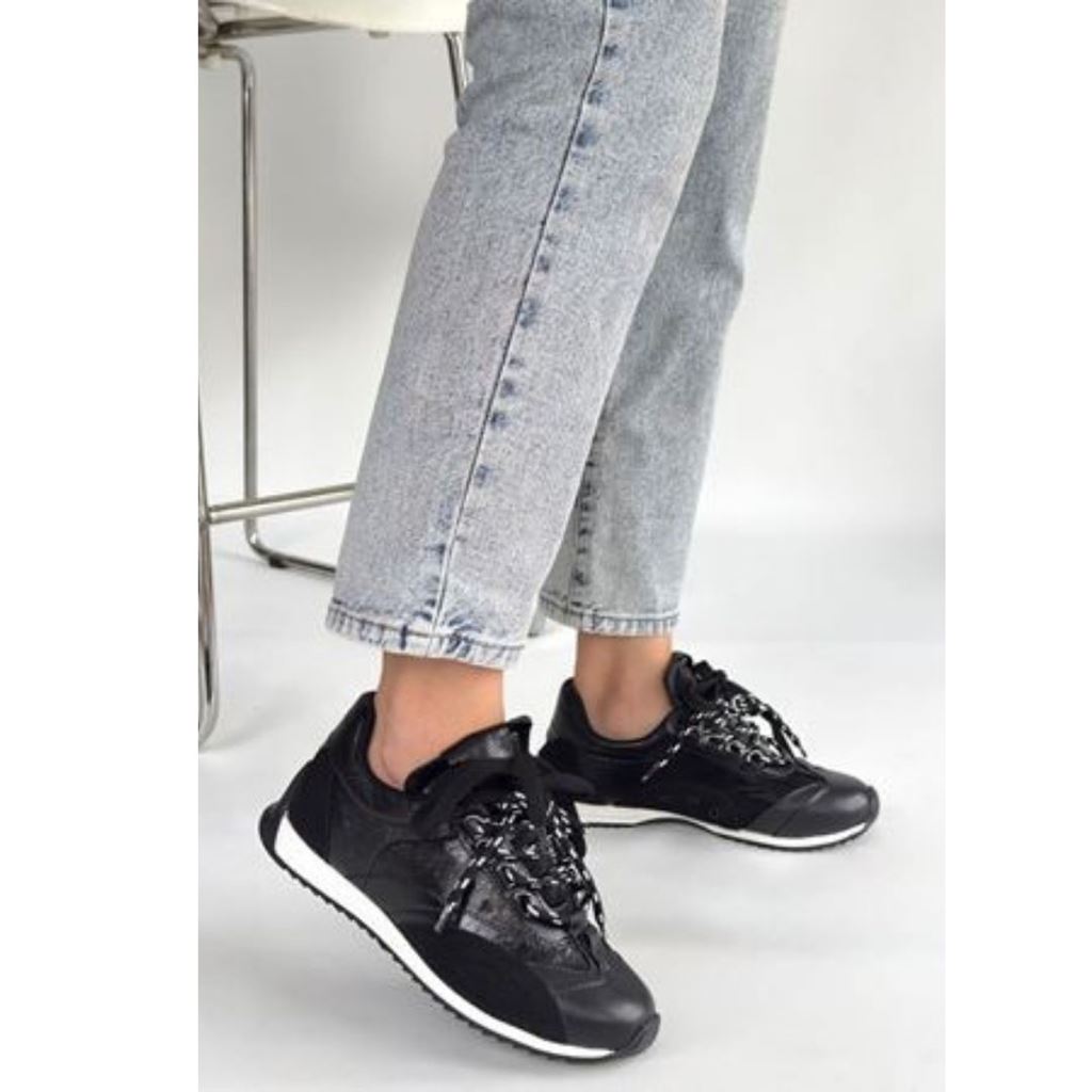 Reat Siyah Cilt Bağcıklı  Paraşüt Detaylı Spor Ayakkabı