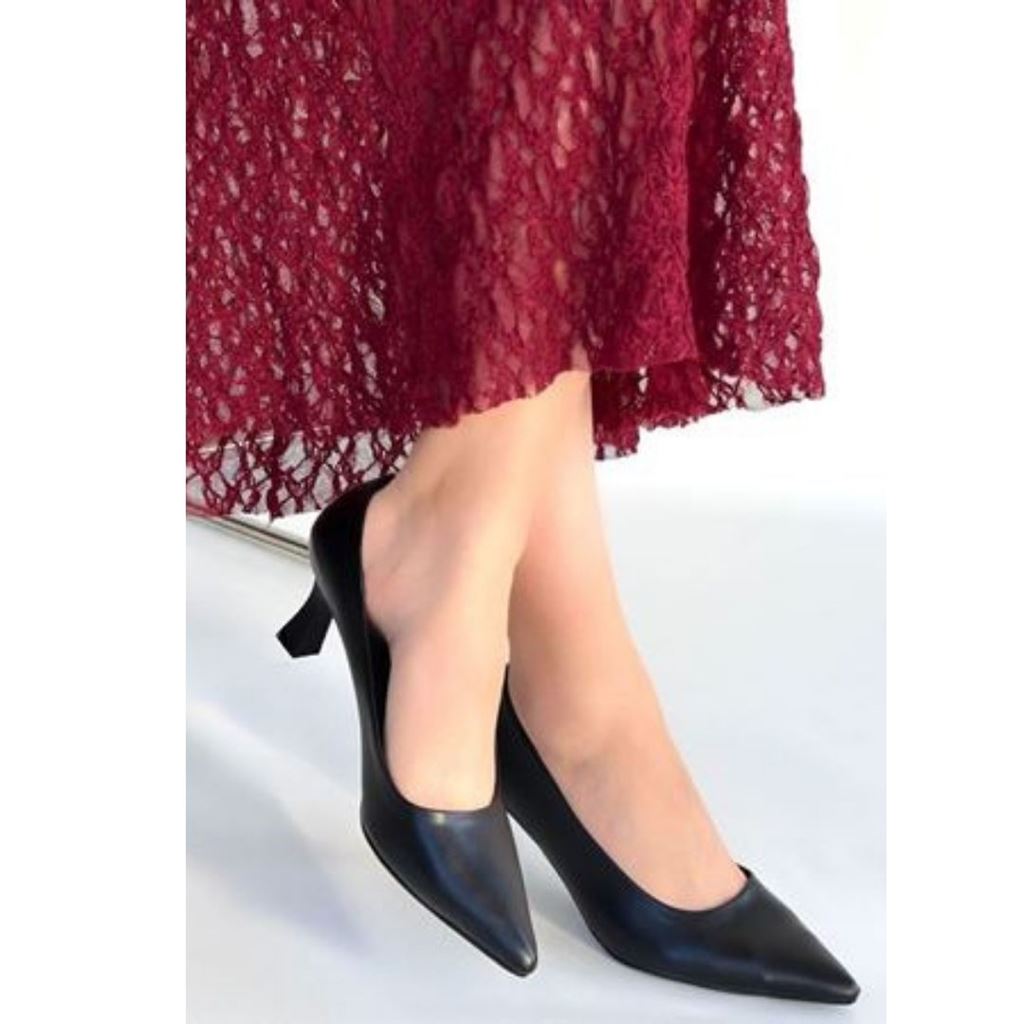 Mırta Siyah Cilt Topuklu Ayakkabı