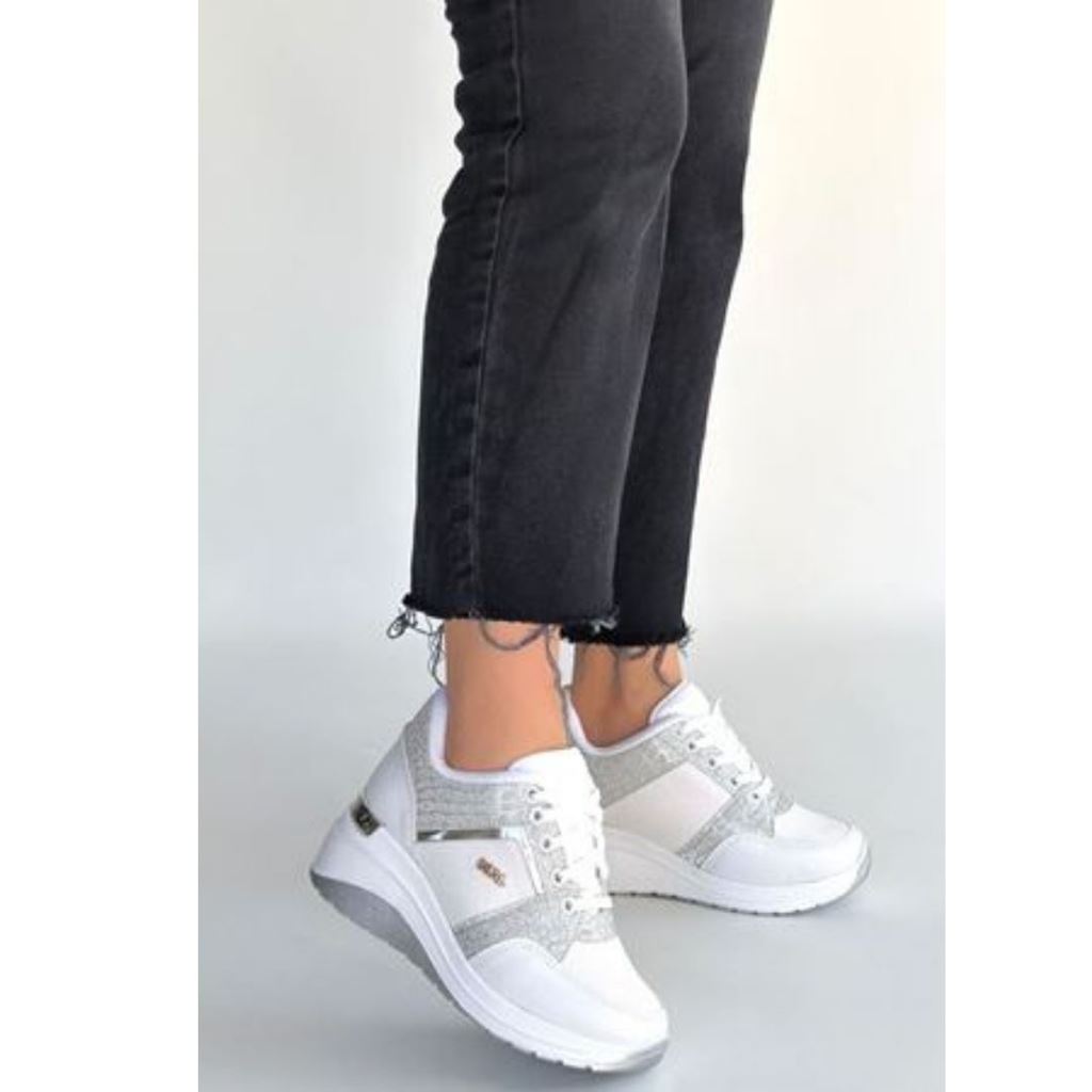 Geja Beyaz Cilt Bağcıklı Spor Ayakkabı