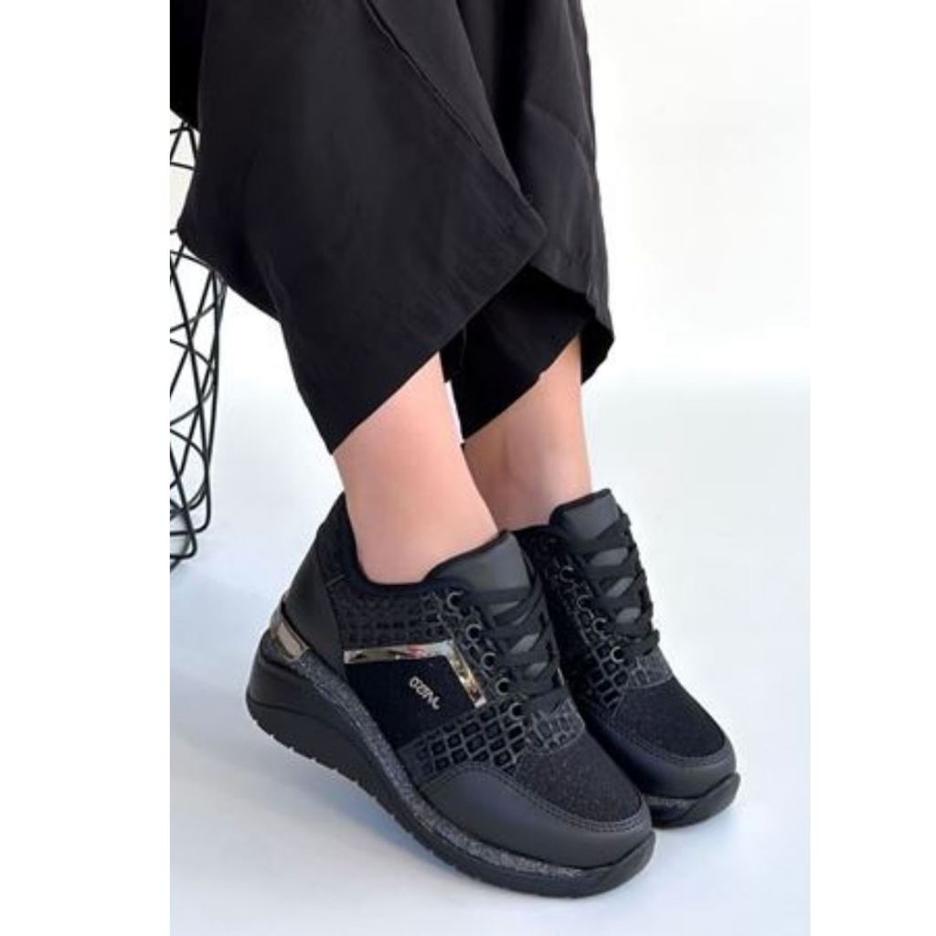 Geja Siyah Cilt Bağcıklı Spor Ayakkabı