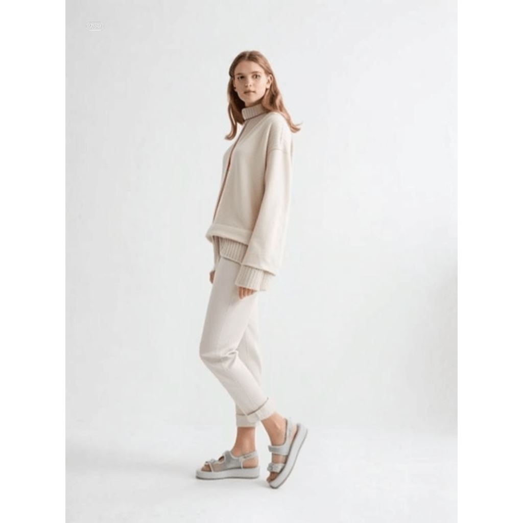 Sinna Gümüş Rengi Şeffaf Bantlı Kalın Taban Spor Kadın Sandalet