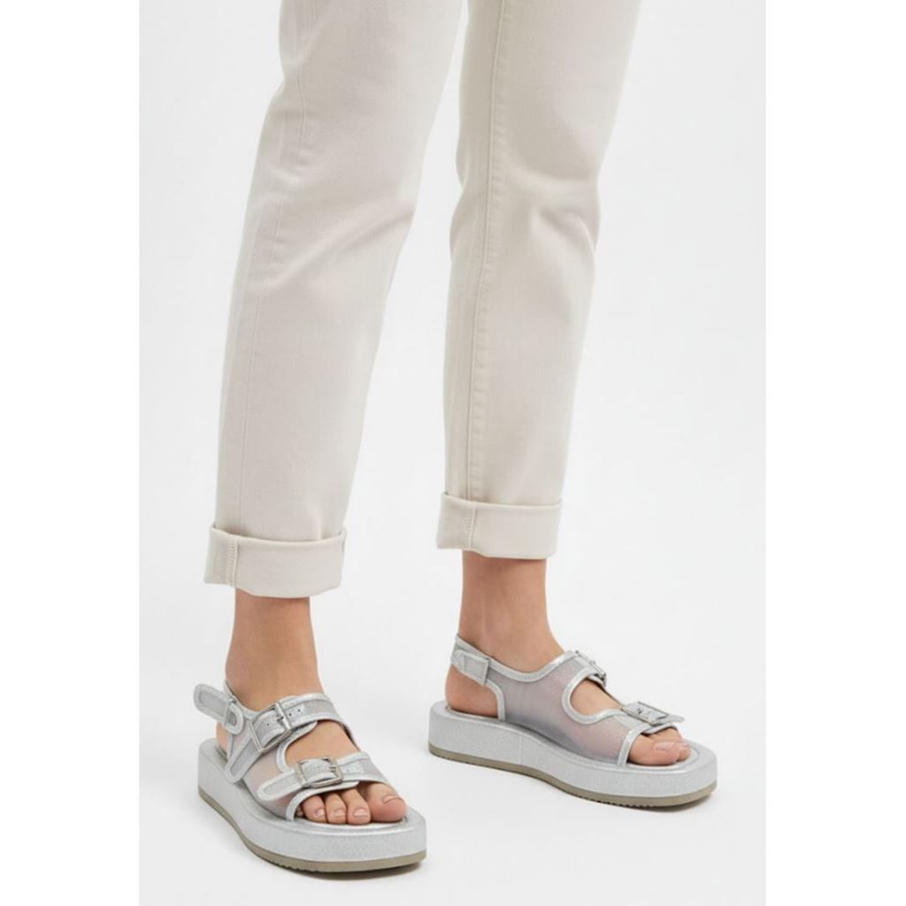 Sinna Gümüş Rengi Şeffaf Bantlı Kalın Taban Spor Kadın Sandalet