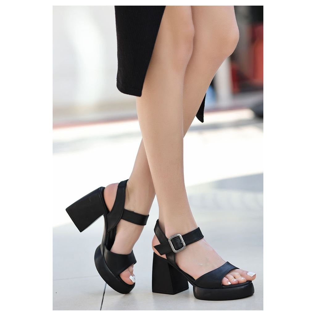 Sody Siyah Cilt Topuklu Sandalet
