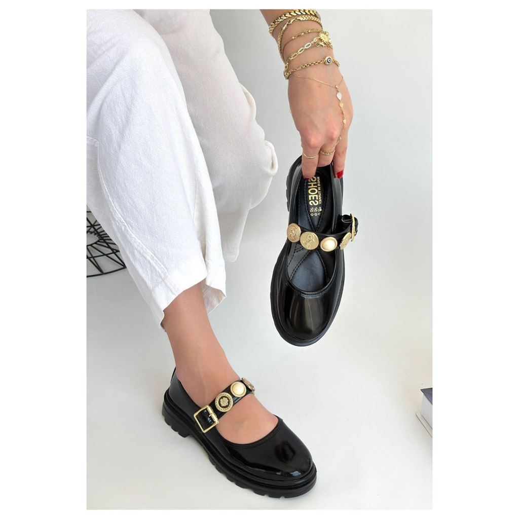 Okira Siyah Rugan Ortopedik Madalyonlu Kalın Taban Kadın Babet