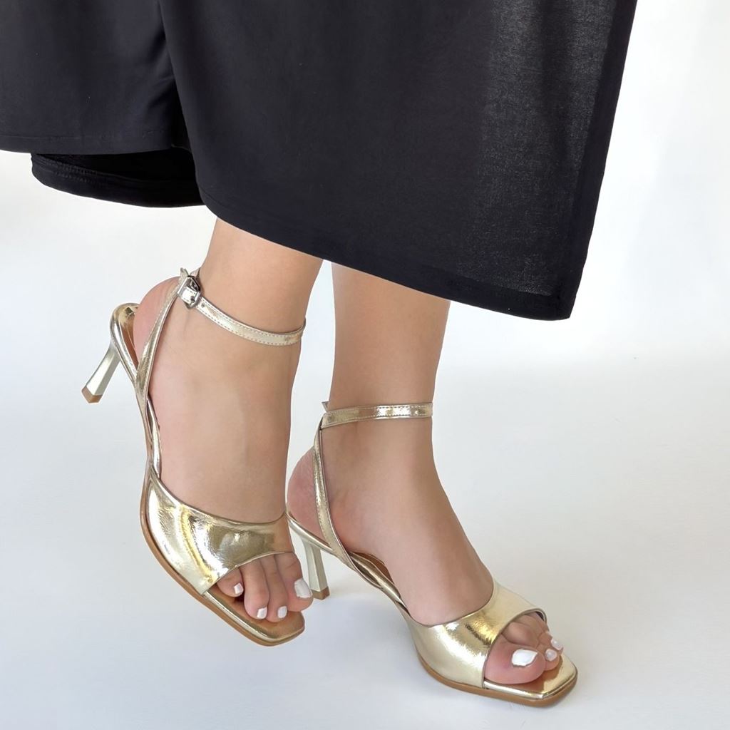 Lenya Gold Rugan Topuklu Ayakkabı