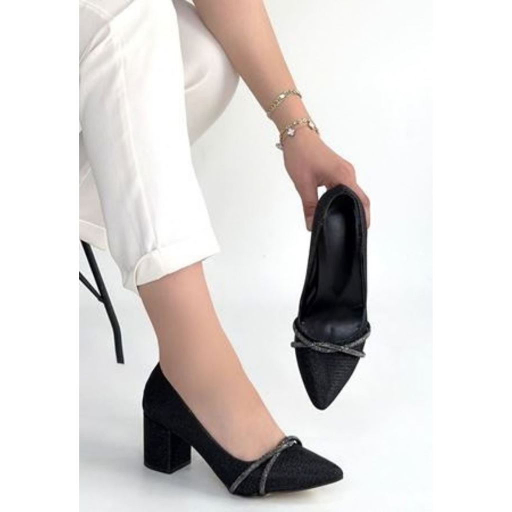 Rewin Siyah Simli Cilt Topuklu Ayakkabı