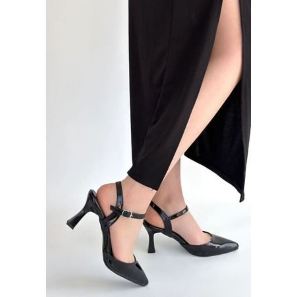 Suden Siyah Rugan Topuklu Ayakkabı