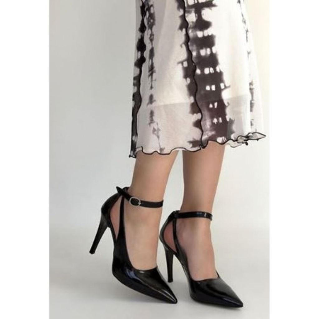 Wenni Siyah Rugan Stiletto Ayakkabı