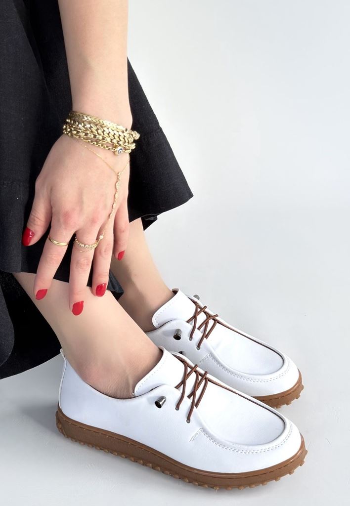 Guot Beyaz Cilt Bağcıklı Babet Ayakkabı