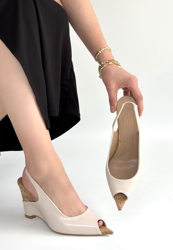 Nemba Bej Rugan Dolgu Topuk Ayakkabı