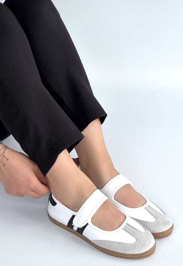 Menja Beyaz Cilt Cırt Cırtlı Babet Ayakkabı