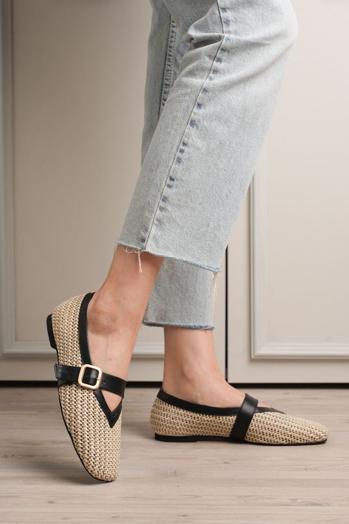 Ponti Siyah Cilt Hasır Detaylı Babet Ayakkabı