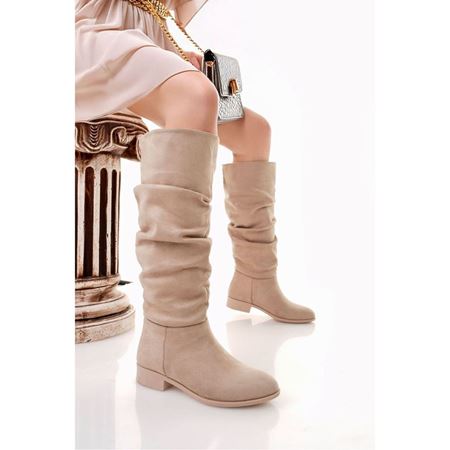 Winda Bej Süet Diz Altı Alçak Topuklu Kadın Çizme