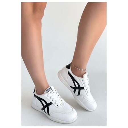 Zlay Beyaz Cilt Siyah Detaylı Bağcıklı Spor Ayakkabı