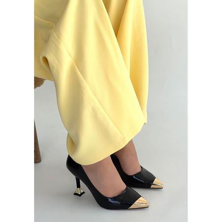 Artem Siyah Rugan Topuklu Ayakkabı