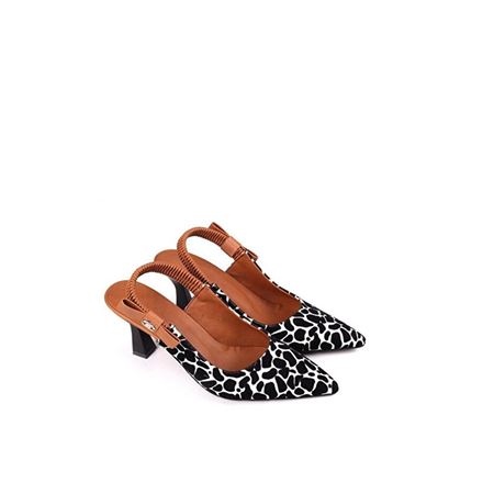 Toran Zürafa Desenli Süet Sivri Burun Kadeh Topuk Arkası Açık Kadın Ayakkabı