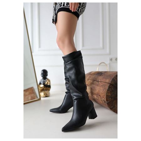 Pety Siyah Cilt Topuklu Ayakkabı