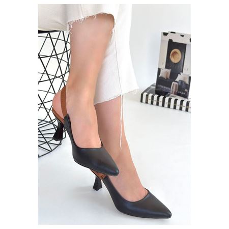 Toran Siyah Cilt Sivri Burun Kadeh Topuk Arkası Açık Kadın Topuklu Ayakkabı