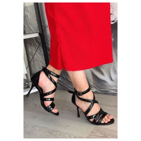 Mariya Siyah Rugan Topuklu Ayakkabı