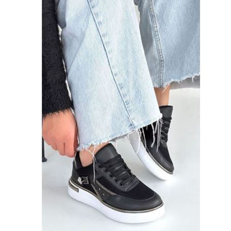 Junda Siyah Cilt Bağcıklı Spor Ayakkabı